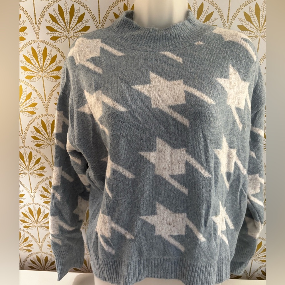 Classic Blue and White Crew Neck Sweater